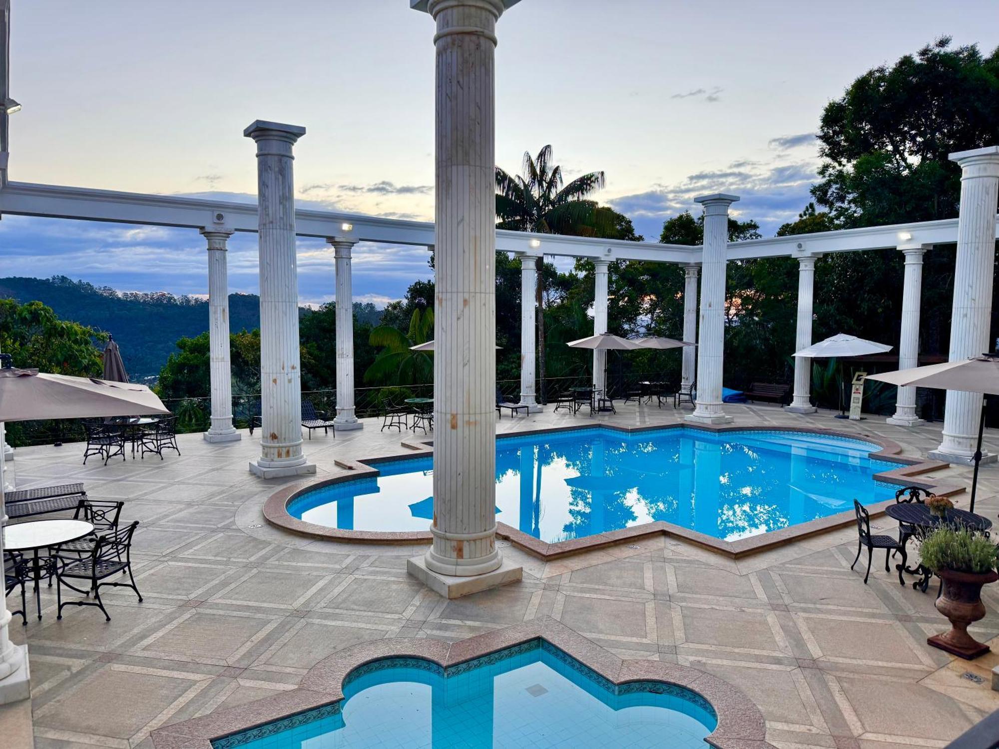 Aroso Paco Hotel Педра Азул Екстериор снимка The swimming pool at the hotel